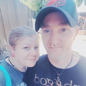 Meet your Posher, Dennis